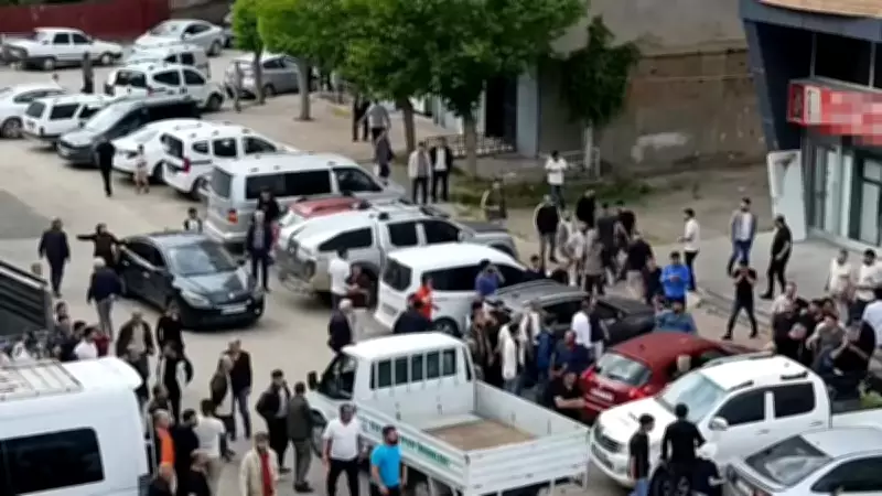 Diyarbakır'da akraba kavgası kanlı bitti: 1 ölü, 4 yaralı