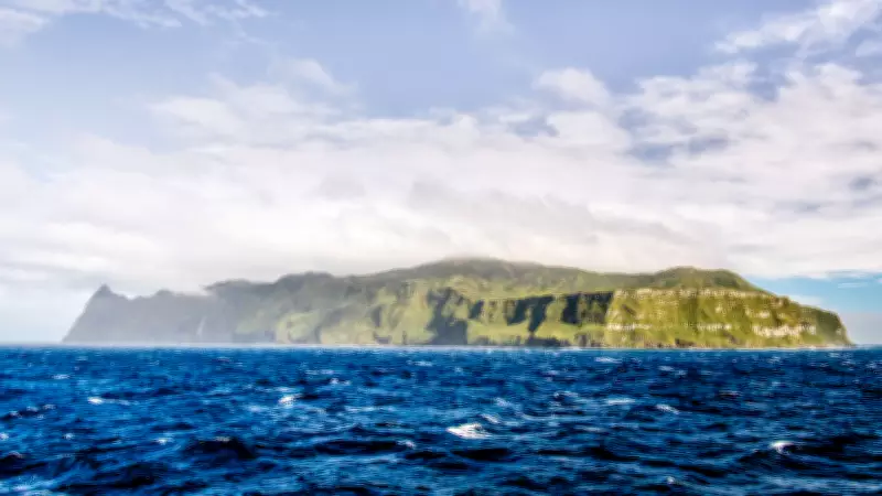Dünyanın Karaya En Uzak Yerleşim Noktası: Tristan da Cunha'da Yaşam
