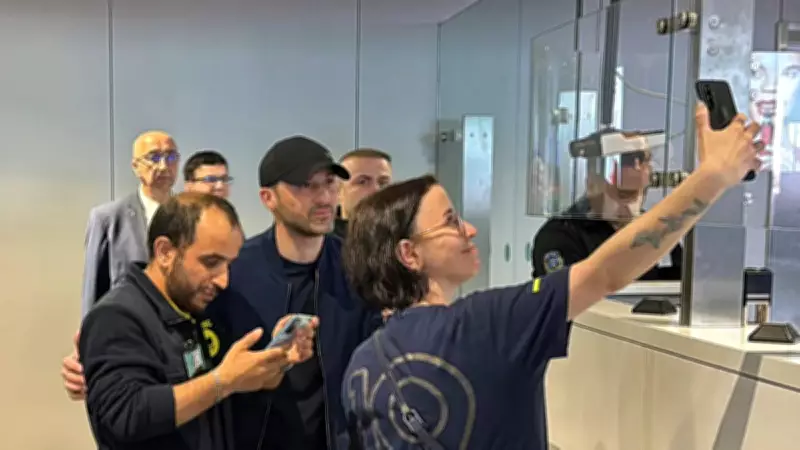 Domenico Tedesco İstanbul'dan Ayrıldı, Stuttgart'a Gitti