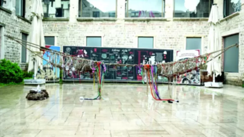 Edirne Bienali'nde 'Dokuma' Sergisi: Tarihi Hande Çağdaş Sanat Buluşması