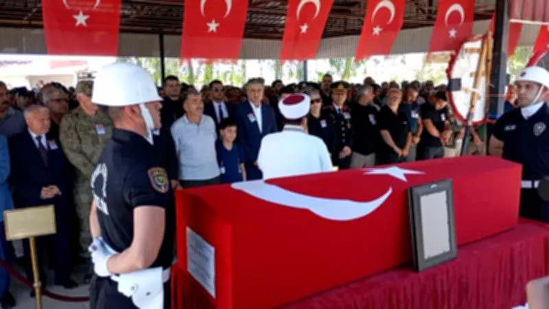 Şehit Polis Aydın Üyenarık, Adana'da Toprağa Verildi