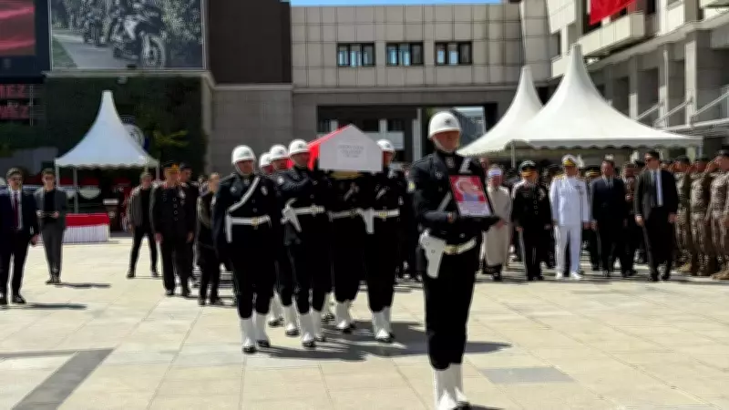 Şehit Polis Aydın Üyenarık İçin Resmi Tören Düzenlendi