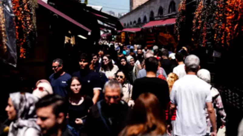 Eminönü'nde Kurban Bayramı Öncesi Yoğunluk