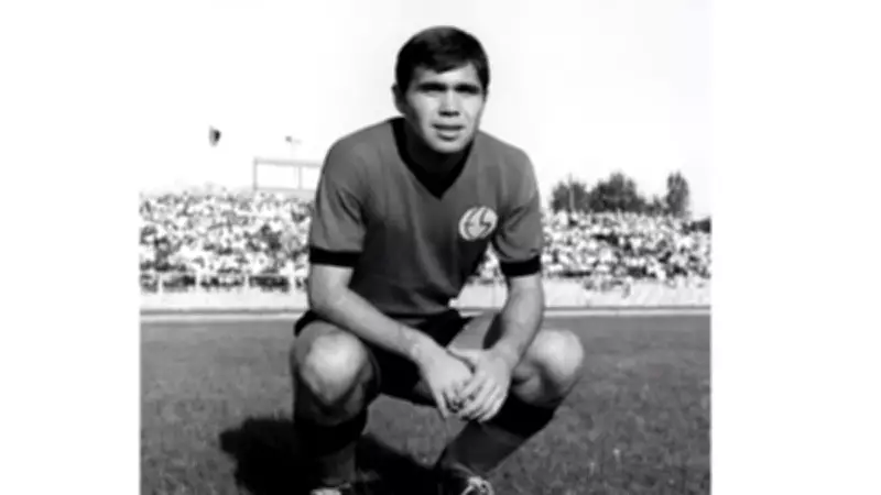 Eskişehirspor'un efsane futbolcusu Nihat Atacan hayatını kaybetti