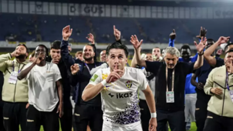 Eyüpsporlu Futbolculardan Ligde Kalma Sevinci: Dizi Senaryosu Gibiydi