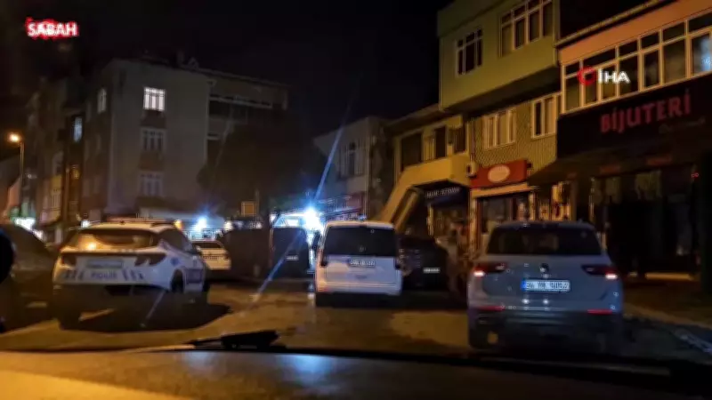 Eyüpsultan'da oto yıkamaya motosikletli saldırı: 5 el ateş