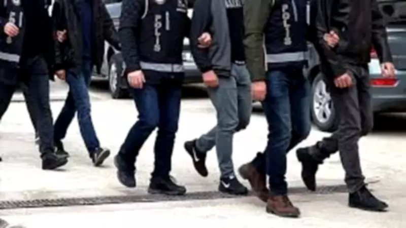 Eyüpsultan'da suç şebekesine darbe: 13 gözaltı