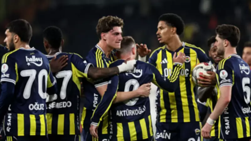 Fenerbahçe'de sürpriz ayrılık: Amrabat kararını verdi