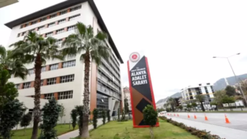 FETÖ'den aranan emniyet müdürü Alanya'da yakalandı