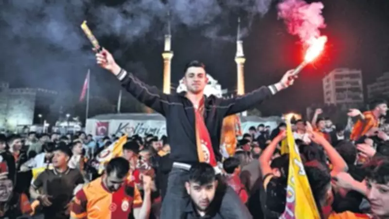 Galatasaray Şampiyonluk Coşkusu Sokaklara Taştı