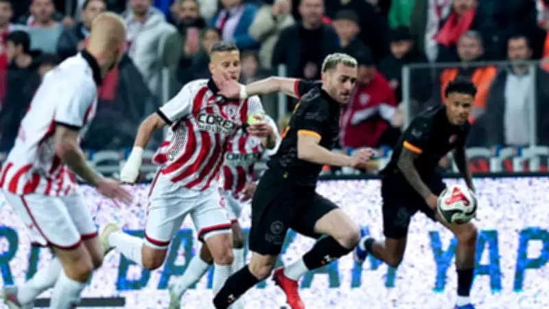 Galatasaray, Samsunspor'a 4-1 mağlup: Zirvede puan farkı 4'e indi