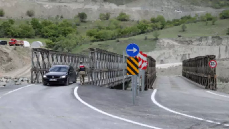 Hakkari-Van kara yolundaki ulaşım sorunu alternatif güzergah ve iki köprüyle giderildi