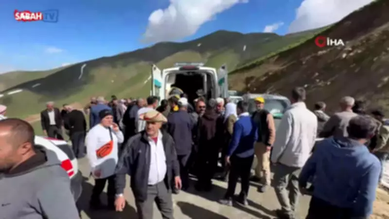 Hakkari'de pancar işçilerini taşıyan minibüs uçuruma yuvarlandı: 1 ölü, 7 yaralı