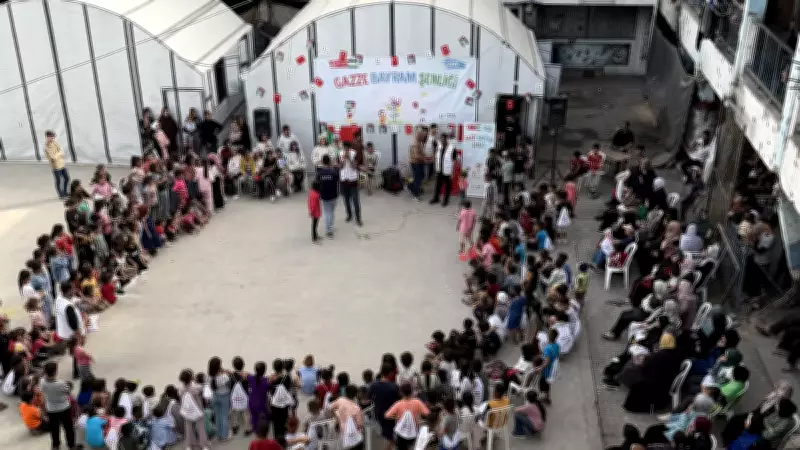Hayrat Yardım Gazze'de Çocuklar İçin Bayram Şenliği Düzenledi