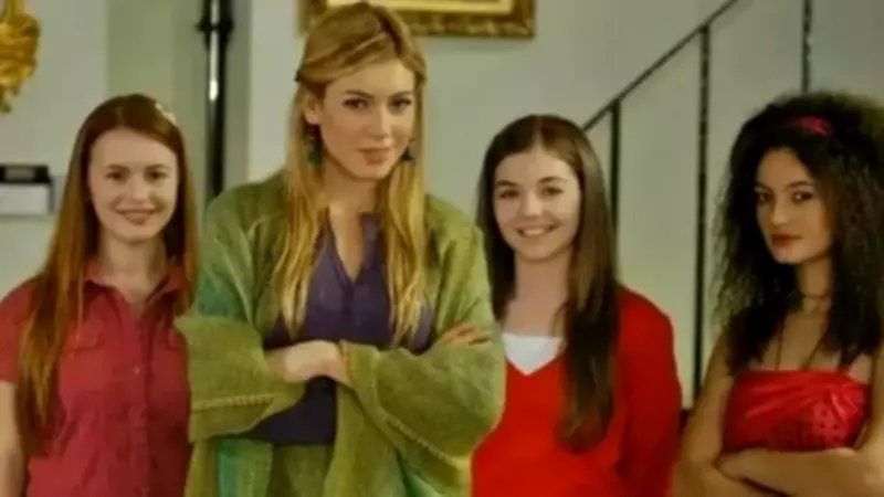 Hazal Şenel'in yeni ekmek teknesi belli oldu: Oyunculuğu bıraktı, bu sektöre girdi