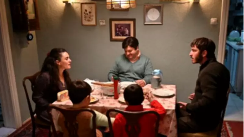 Hazine Filmi Konusu ve Oyuncuları: Kara Komedi Macerası