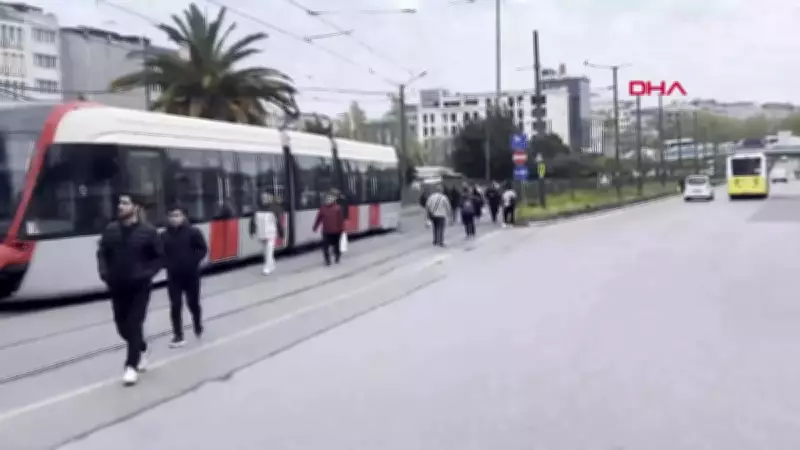 Kabataş-Bağcılar Tramvay Hattı'nda Teknik Arıza Seferleri Aksattı