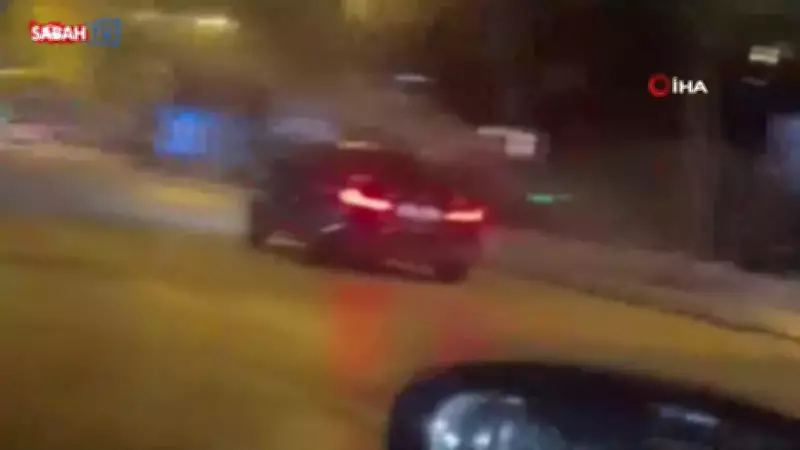 Kadıköy'de drift şovu yapan iki sürücü polis ekiplerince yakalandı