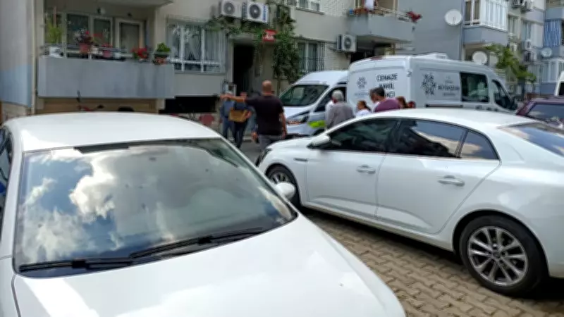 Kanser tedavisi gören yaşlı adam eşi tarafından yatağında ölü bulundu