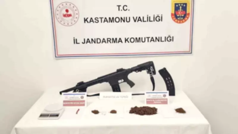 Kastamonu'da uyuşturucu operasyonu: 5 bin 968 hap ele geçirildi