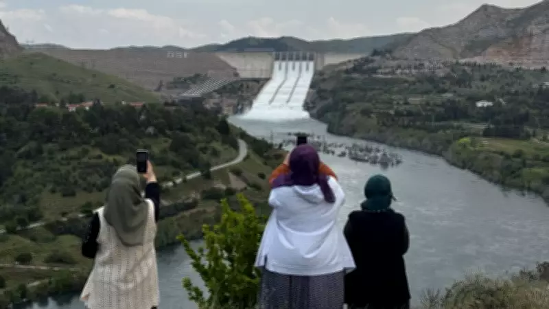 Keban Barajı'nın 6 tahliye kapağı 7 yıl sonra açıldı