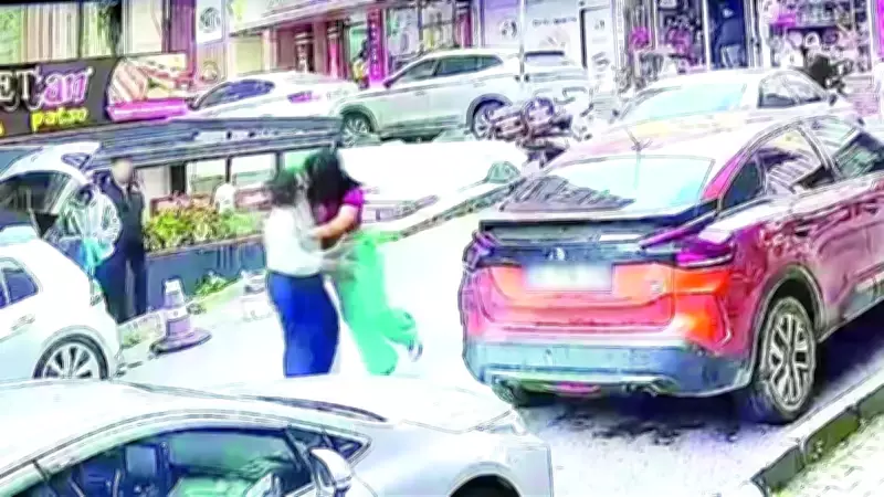 Kelebek Sarsılmaz Kadın Sürücüye Kafa Attı, Ehliyetine 60 Gün El Konuldu