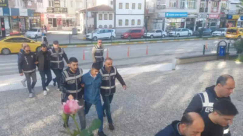 İkinci dalga pırlanta kaçakçılığı operasyonunda 81 gözaltı