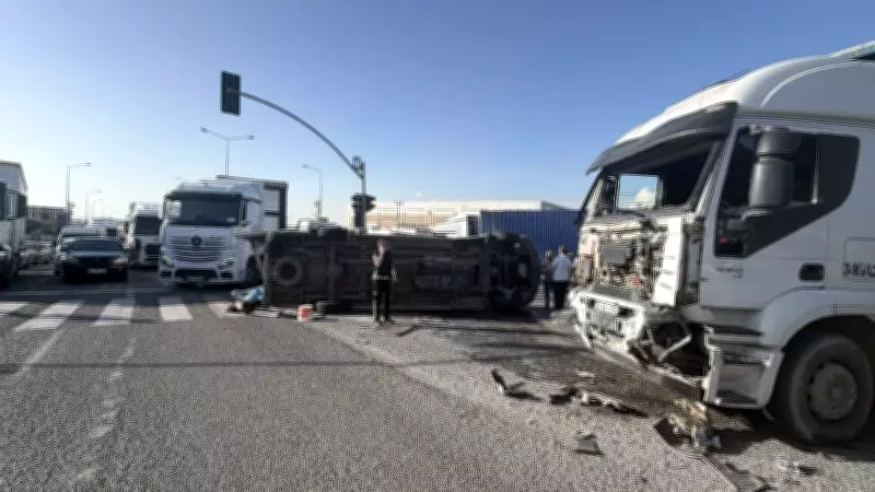 Kocaeli'de işçi servisi ile tır çarpıştı: 1 ölü, 7 yaralı