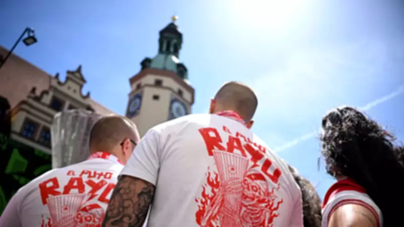 Konferans Ligi finaline taraftarlardan büyük ilgi! Leipzig renkli görüntülere sahne oldu