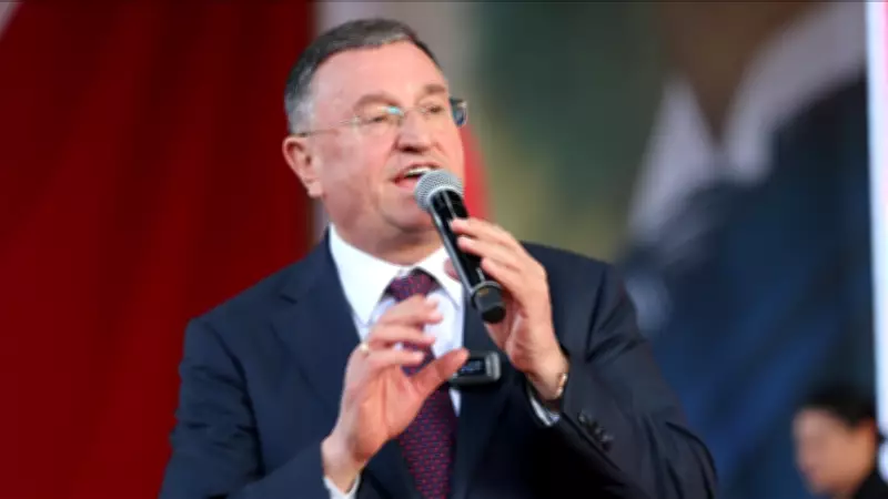 Lütfü Savaş: Türk siyasetine hayırlı olsun