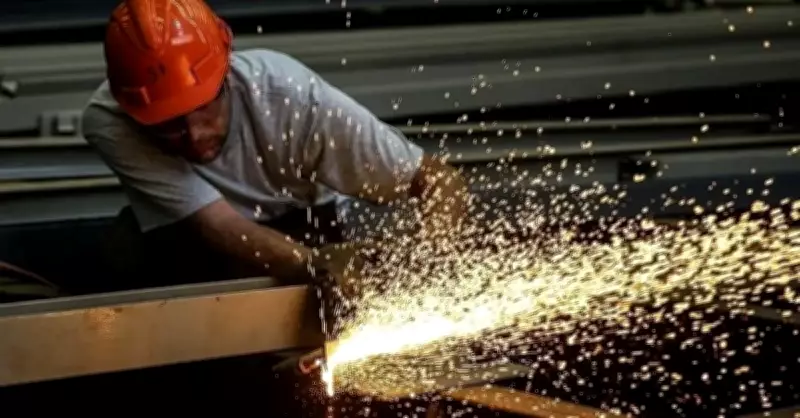 İmalat Sektöründe Daralma: PMI Nisan'da 45,7 Oldu