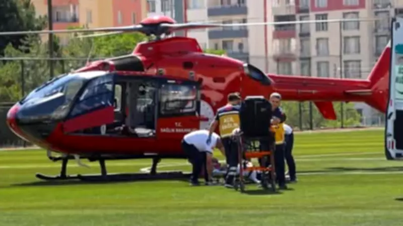Malatya'da solunum yetmezliği çeken 7 aylık bebek hava ambulansıyla hastaneye sevk edildi