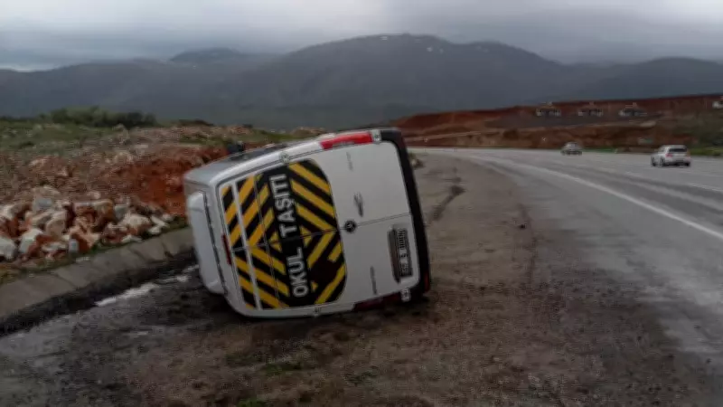 Malatya'da Taziye Minibüsü Devrildi: 11 Yaralı