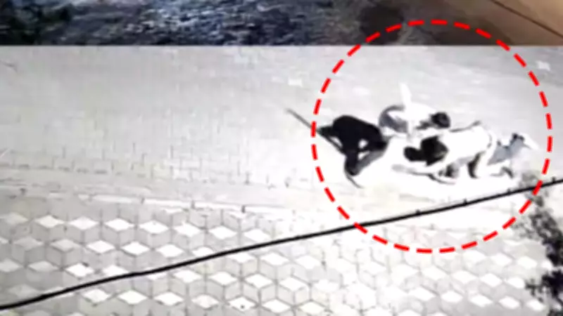 Manisa'da Kız Meselesi Yüzünden Dehşet: 6 Yerinden Bıçaklandı