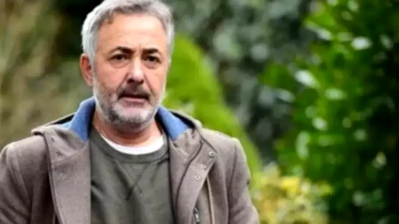 Mehmet Aslantuğ'un acı günü: Annesi vefat etti
