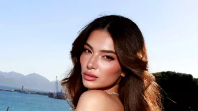 Melisa Aslı Pamuk Cannes'da Yeşil Elbisesiyle Kırmızı Halıda Büyüledi