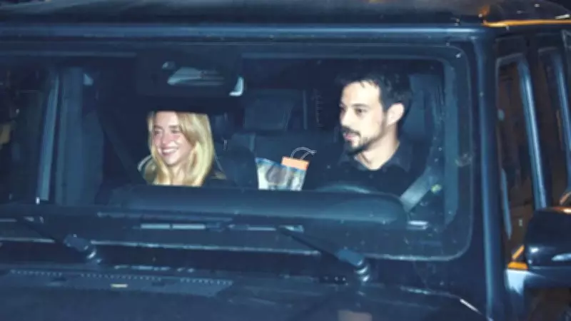 Mert Yazıcıoğlu ve Zeynep Artukmaç Yeniköy'de Görüntülendi