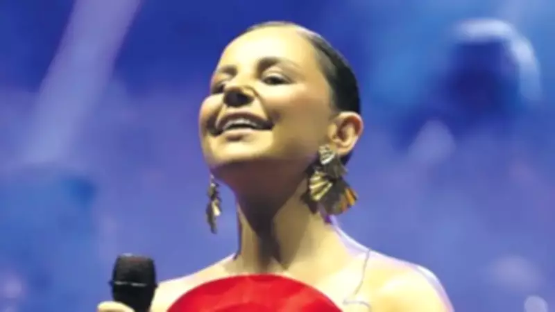 Merve Özbey'den Coşkulu Bayram Kutlaması