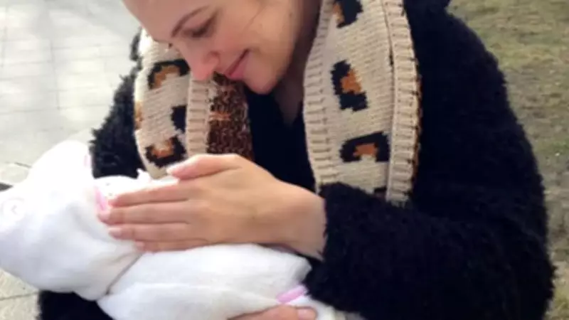Meryem Uzerli'nin Kızı Lara Jemima'nın Güzelliği Görenleri Büyüledi
