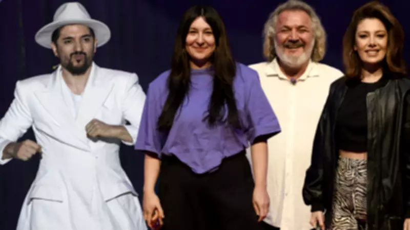 Morkomedyen Murat Genç'ten Aşırı Rahat'ta 100. Temsil Coşkusu