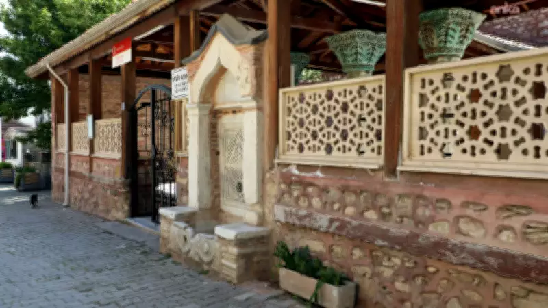 Mudanya'da Osmanlı mezar taşları ve tarihi çeşmeler envanter altına alınıyor