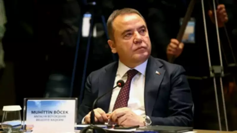 Muhittin Böcek ve ailesine rüşvet ve aklama suçlaması