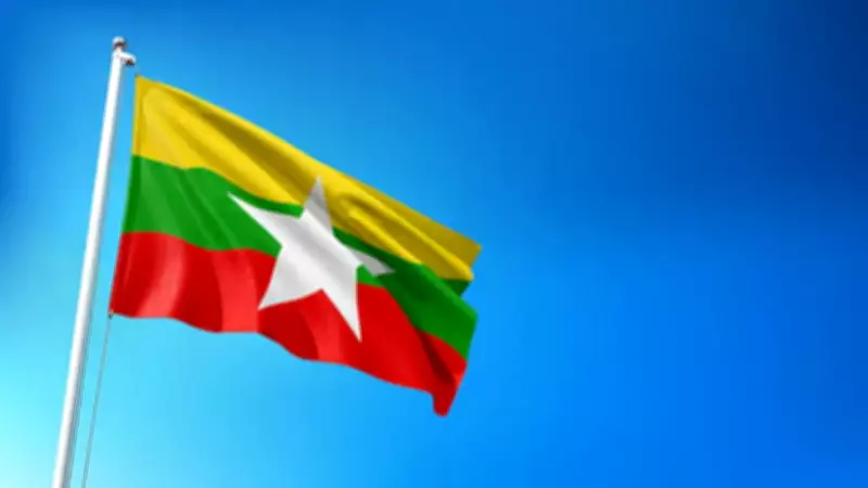 Myanmar'da bambu yüklü kamyon devrildi: 16 ölü, 21 yaralı