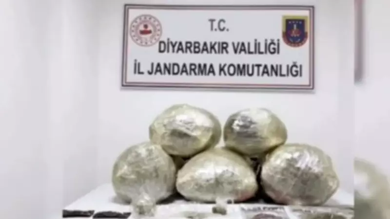 Narkokapan-3 Diyarbakır Operasyonu: 38 Tutuklama ve Büyük Miktarda Uyuşturucu Ele Geçirildi