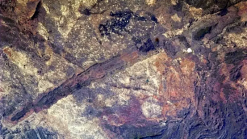 NASA'dan 2,5 Milyar Yıllık Dev Yapı Keşfi: Great Dyke Görüntülendi