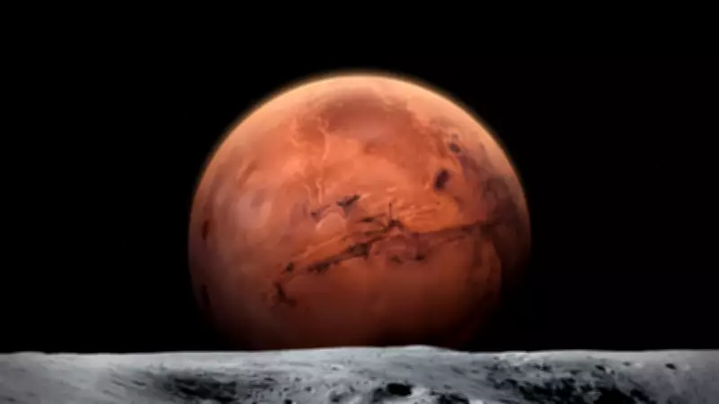 NASA'nın Psyche Sondası Mars'ta Rüzgar Şekilli Kraterleri Görüntüledi