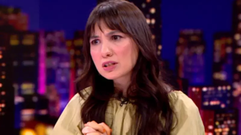 Nikbinler solisti Berika Karadağ Altuntaş'tan eleştirilere yanıt: Ünlüler bizim ismimizle prim yapıyor