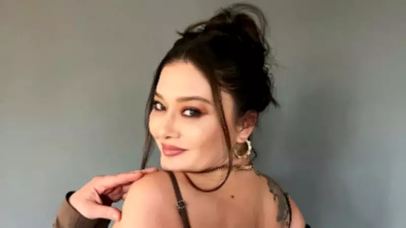 Nurgül Yeşilçay Saksı Seçiminde Takipçilerine Danıştı