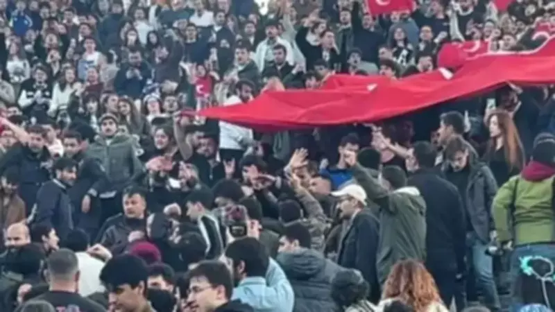 ODTÜ'deki bayrak provokasyonunda 2 kişi tutuklandı