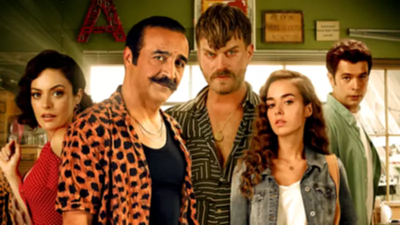 Organize İşler Sazan Sarmalı Filminin Konusu ve Oyuncuları